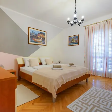 Jardin With Free Cowered Parking זאדאר