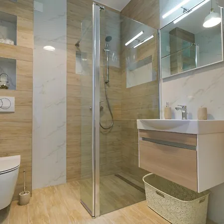 Jardin With Free Cowered Parking זאדאר