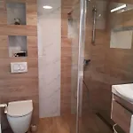 بيت للعطل Jardin With Free Cowered Parking زادار