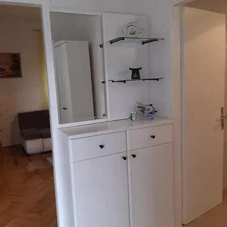 Jardin With Free Cowered Parking Holiday home Zadar