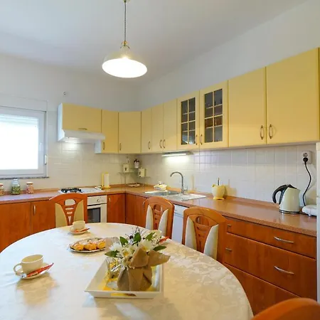 Holiday home Jardin With Free Cowered Parking Zadar
