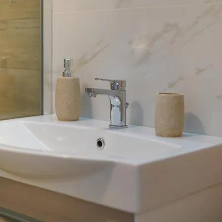 Vakantiehuis Jardin With Free Cowered Parking