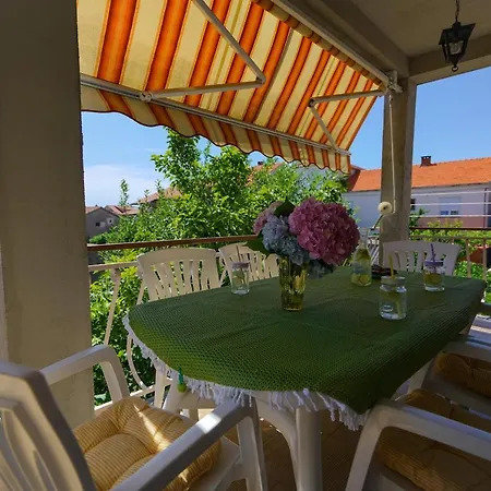 Jardin With Free Cowered Parking Holiday home Zadar