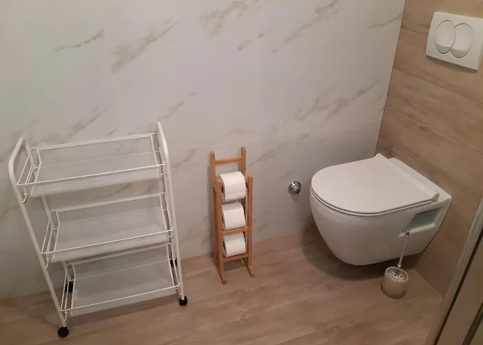 Hébergement de vacances Jardin With Free Cowered Parking *