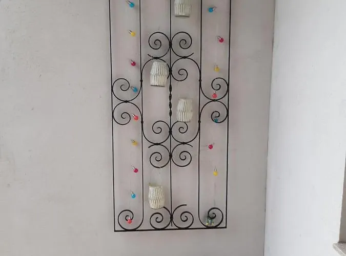 Jardin With Free Cowered Parking Hébergement de vacances