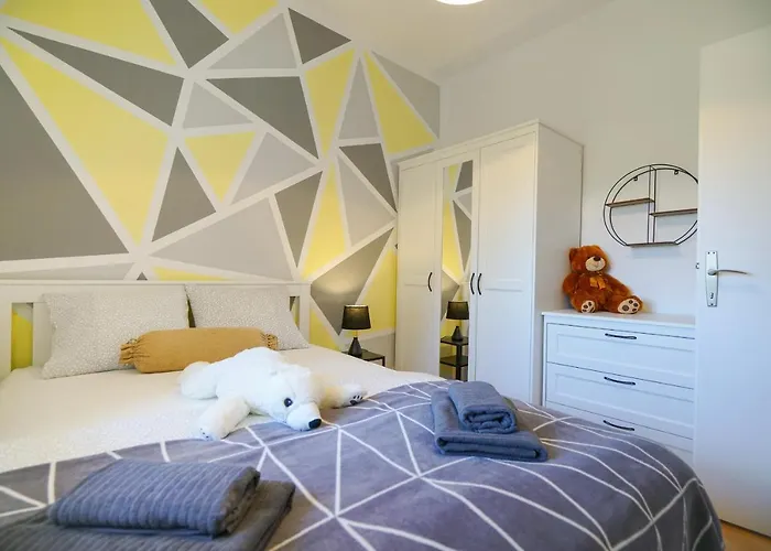 Jardin With Free Cowered Parking *