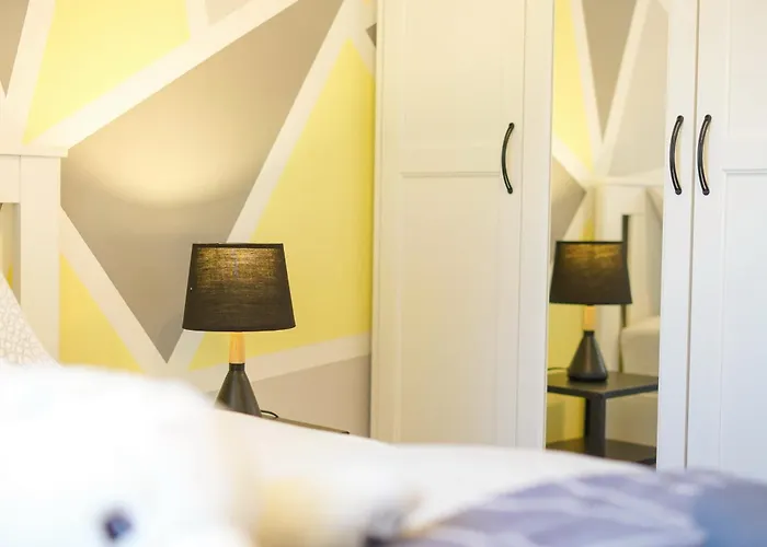 Jardin With Free Cowered Parking Vakantiehuis Zadar