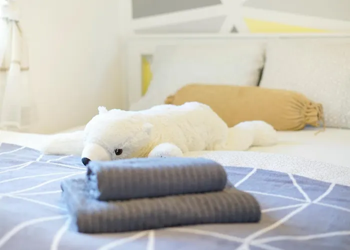 Vakantiehuis Jardin With Free Cowered Parking *