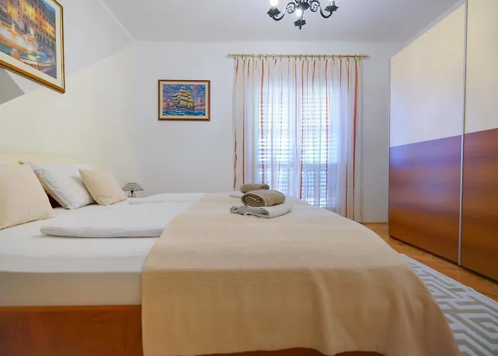 Hébergement de vacances Jardin With Free Cowered Parking