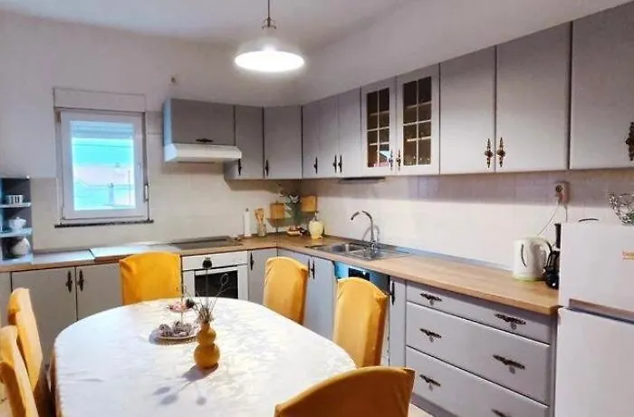 Jardin With Free Cowered Parking * Zadar