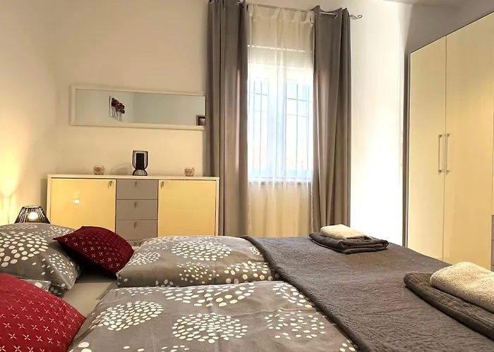 Jardin With Free Cowered Parking * Zadar